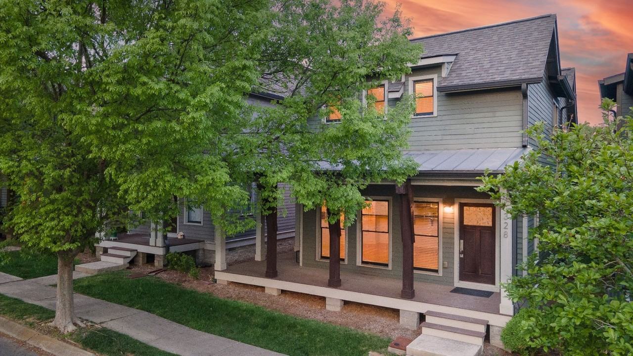 328 Sylvan Park Ln - Photo 2 of 48