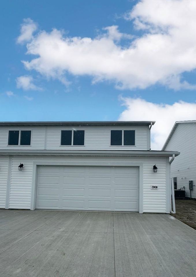 3908 Scorpio Dr - Photo 3 of 41