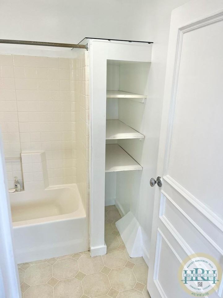 2443 41st Ave Lowr - Photo 4 of 11
