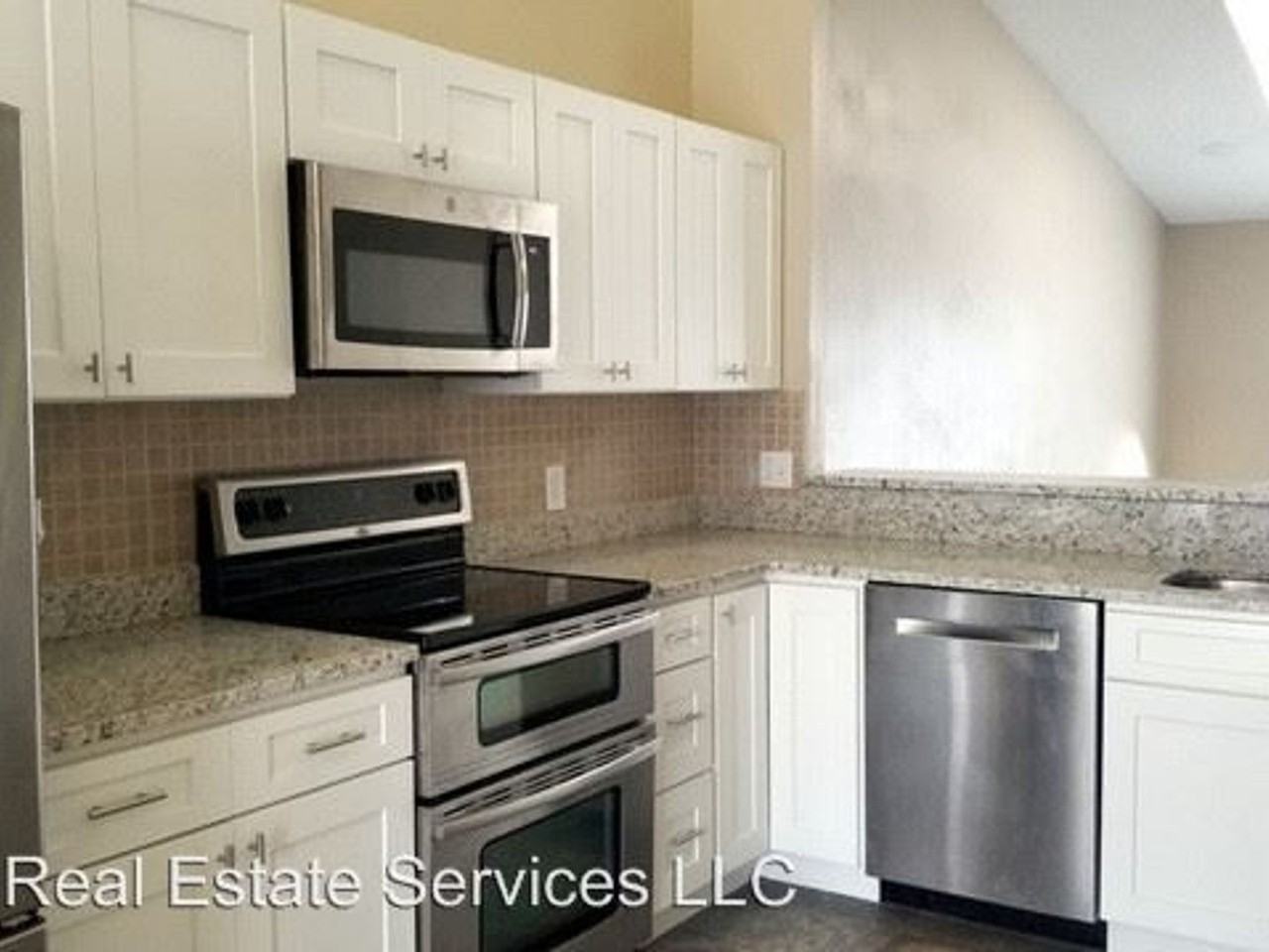 10929 Freemont Dr - Photo 2 of 4