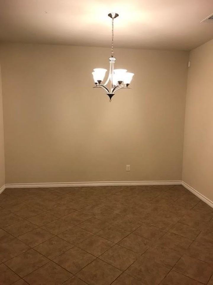 5533 Wisdom Court - Photo 6 of 14