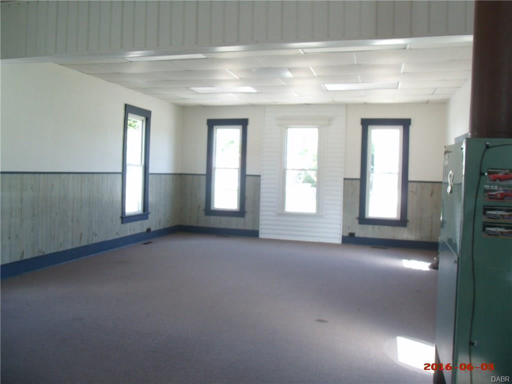 105 W Martindale Rd - Photo 3 of 15