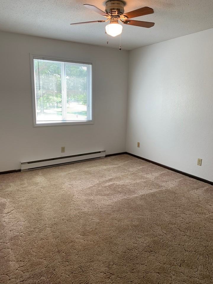 511 7th St S - Photo 7 of 21