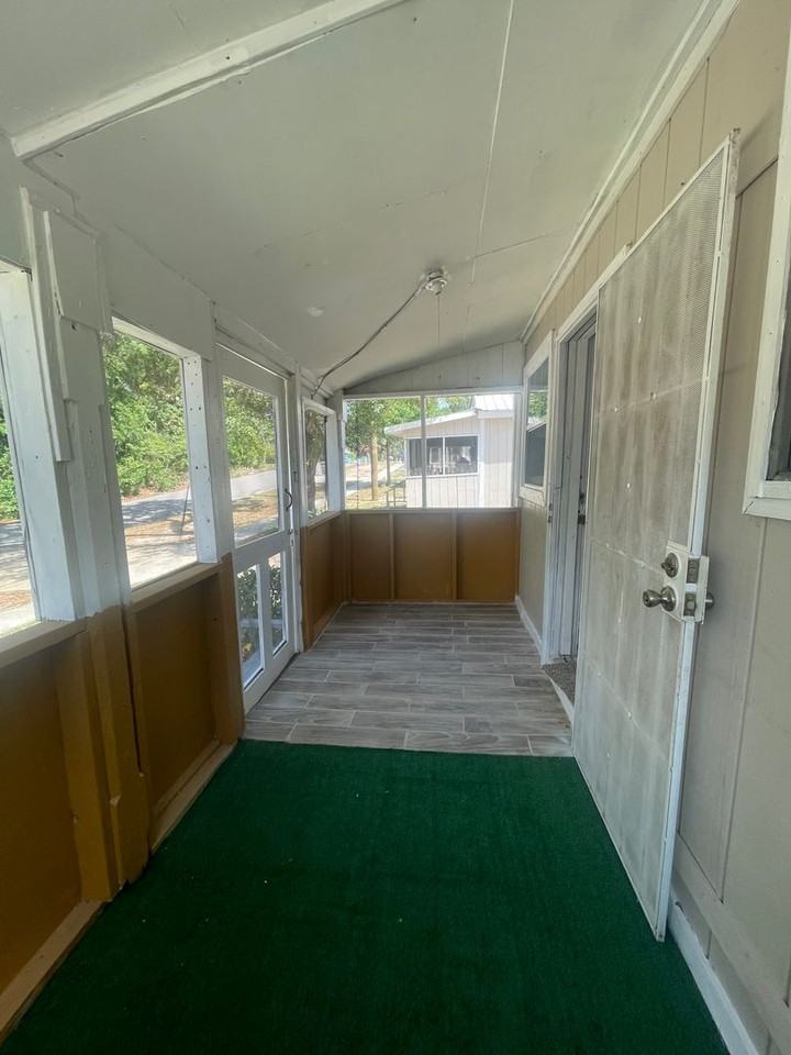 919 S Washington Ave - Photo 2 of 18