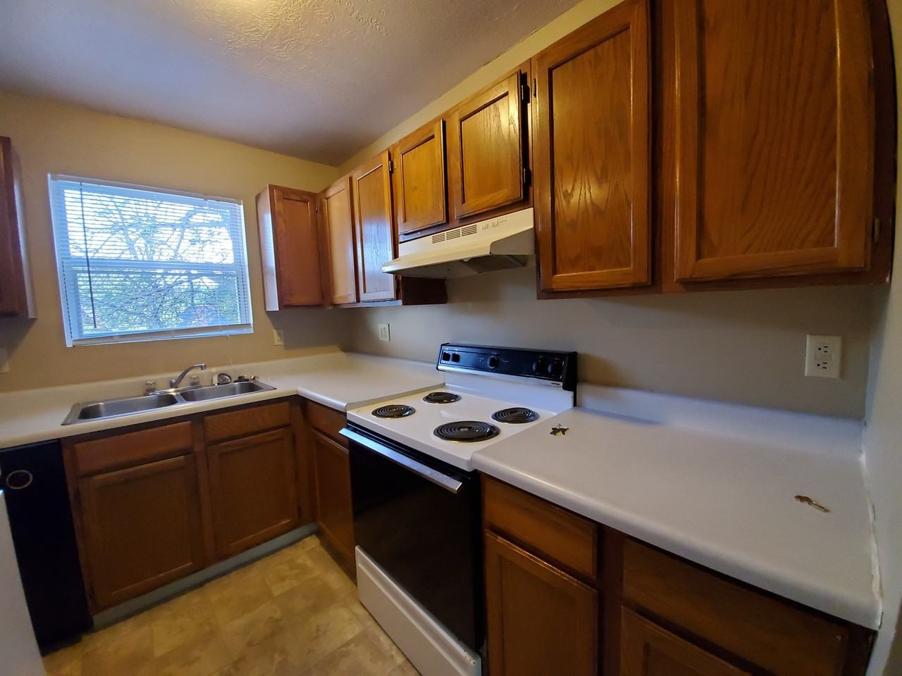 149 E Willow Ct - Photo 6 of 29