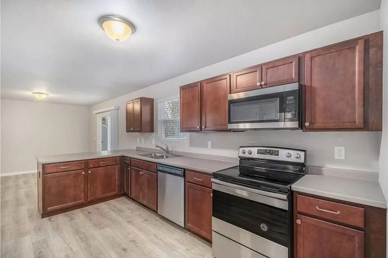 6354 Wood Hollow Ave - Photo 2 of 22