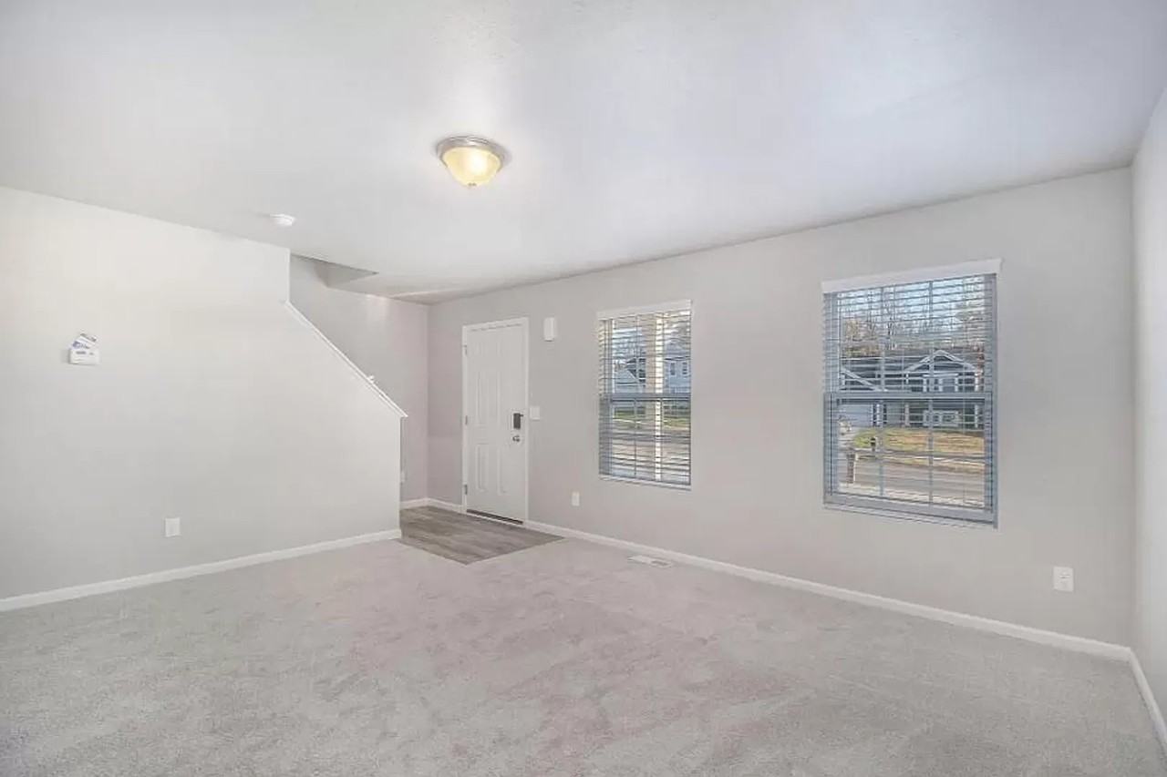 6354 Wood Hollow Ave - Photo 6 of 22