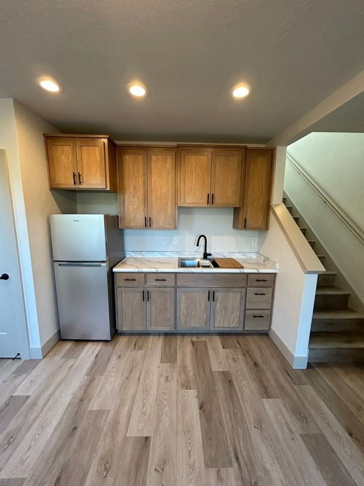 The Cottages and Studios at Beach Creek - Photo 3 of 16