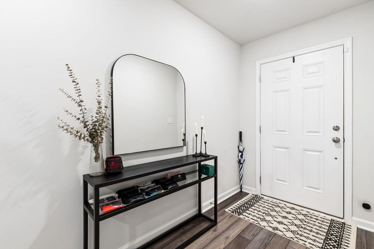 2501 Laurel Valley Way - Photo 4 of 39