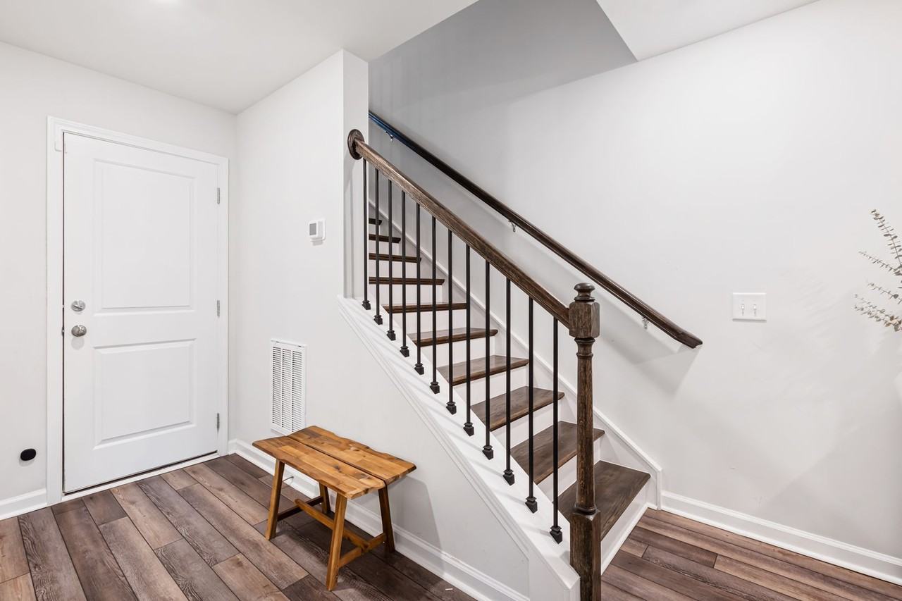 2501 Laurel Valley Way - Photo 6 of 39