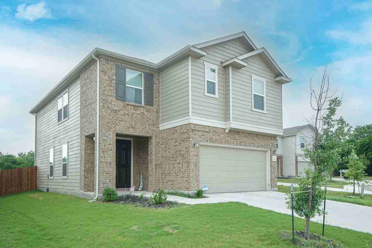 2423 Bart Cv - Photo 2 of 16