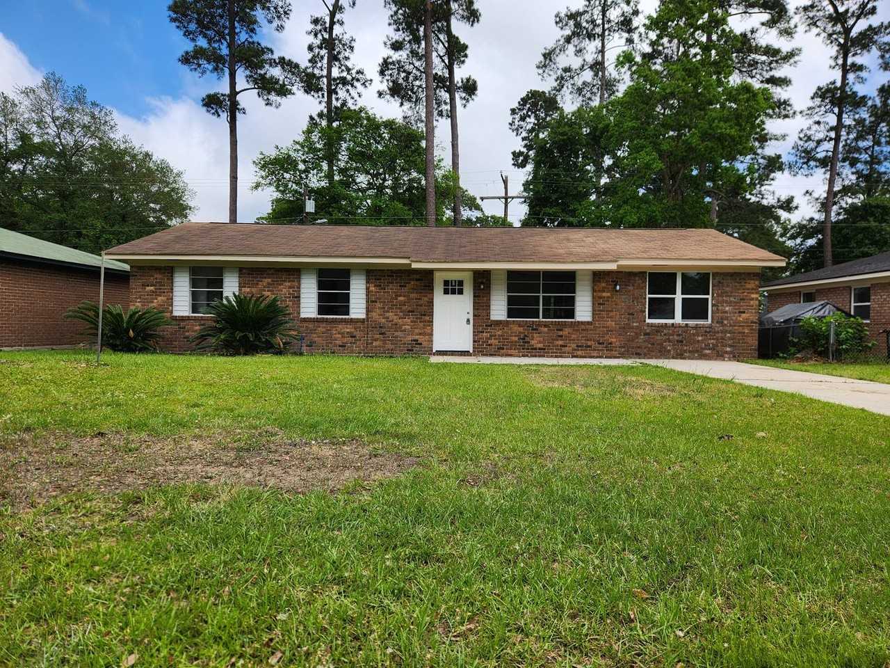 111 Wassaw Rd - Photo 2 of 19