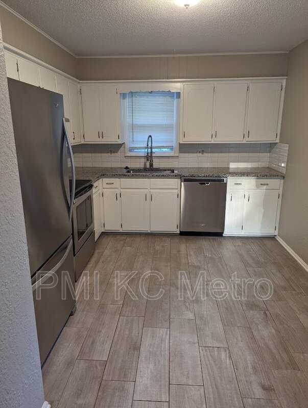 804 Nw 15th St - Photo 3 of 17