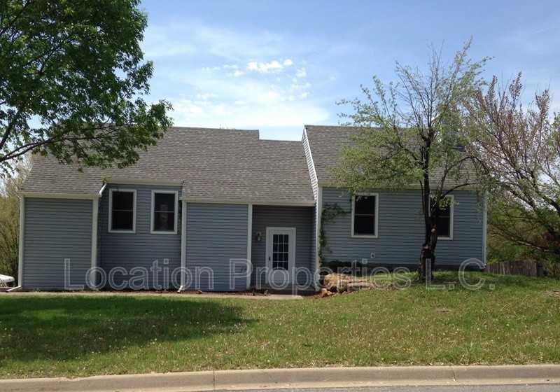 3700 Harvard Rd - Photo 2 of 17