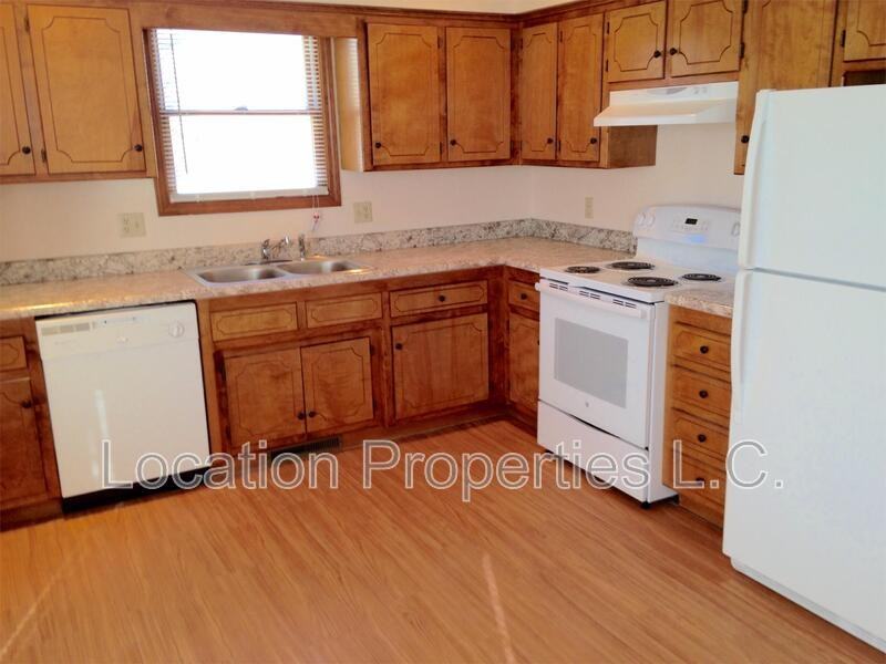 3700 Harvard Rd - Photo 3 of 17