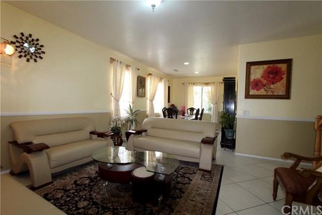 17756 Boxwood Dr - Photo 3 of 17