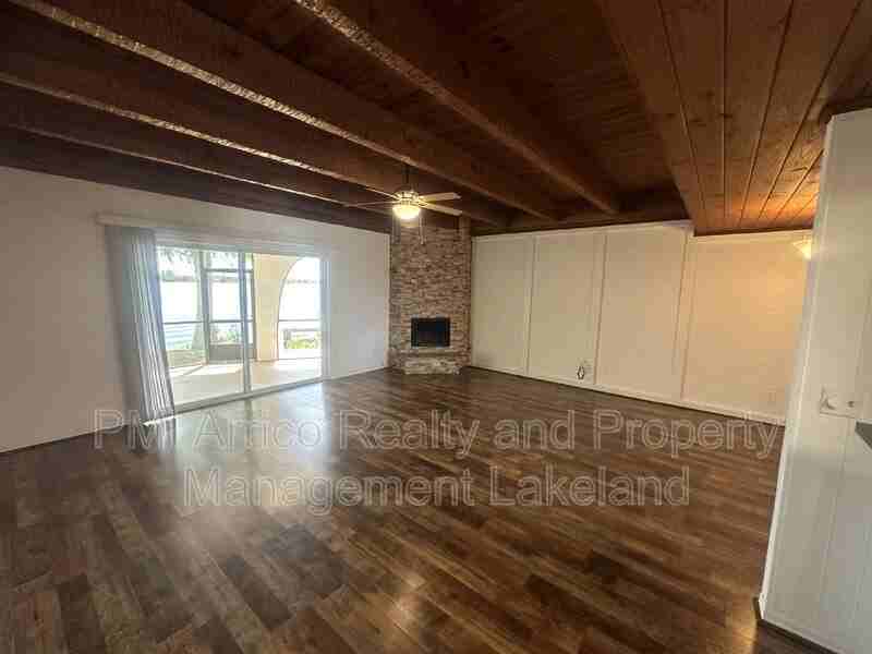 2211 9th St Se - Photo 3 of 12