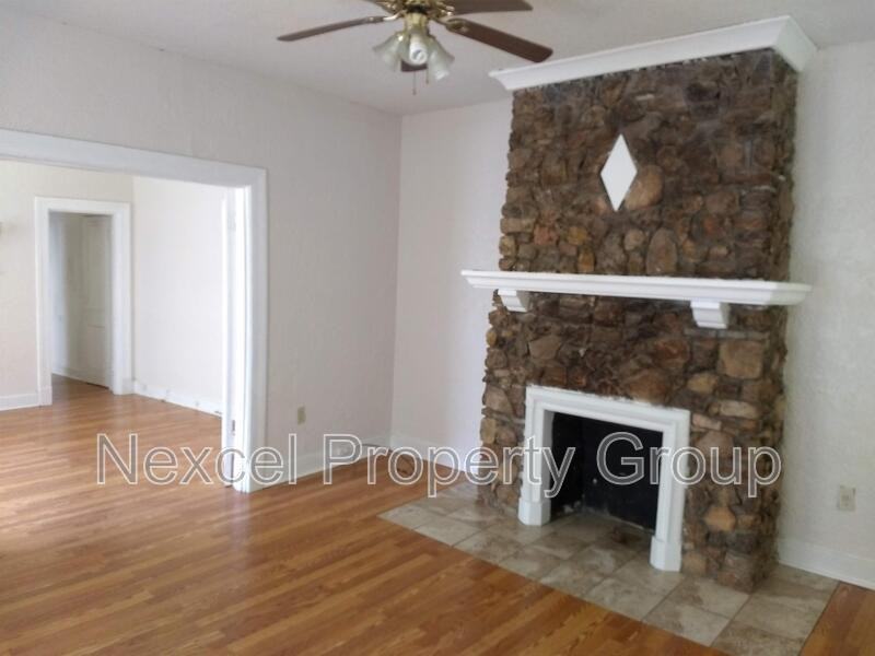 785 E Parkway S #1 - Photo 3 of 5