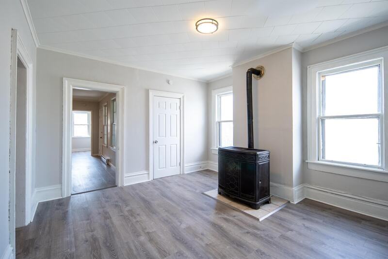 53 Main St - Photo 7 of 22