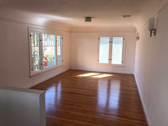 848 11th Street #C - Photo 2 of 7