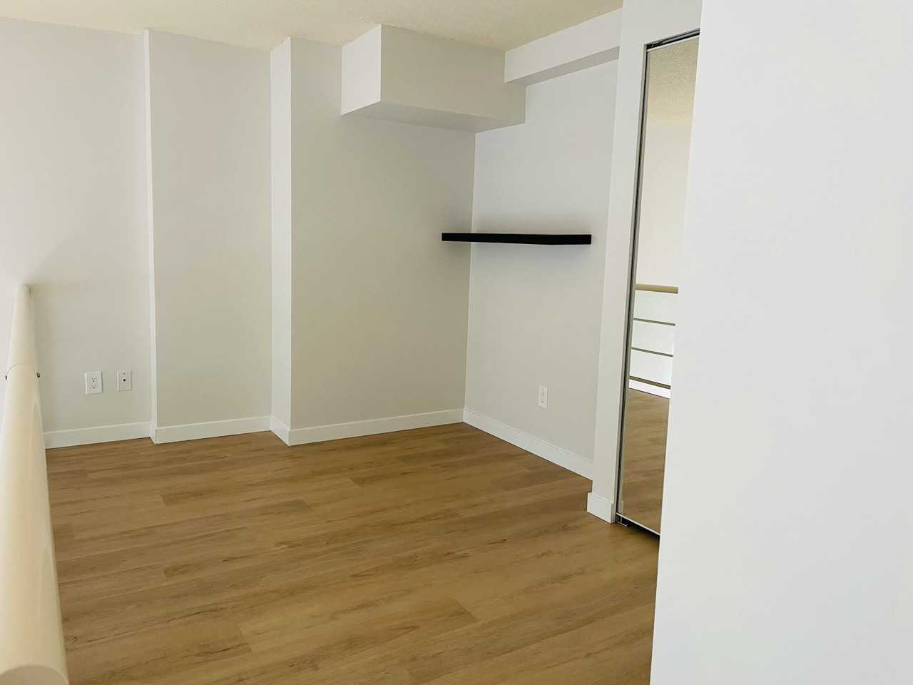 935 Seymour Street - Photo 2 of 12