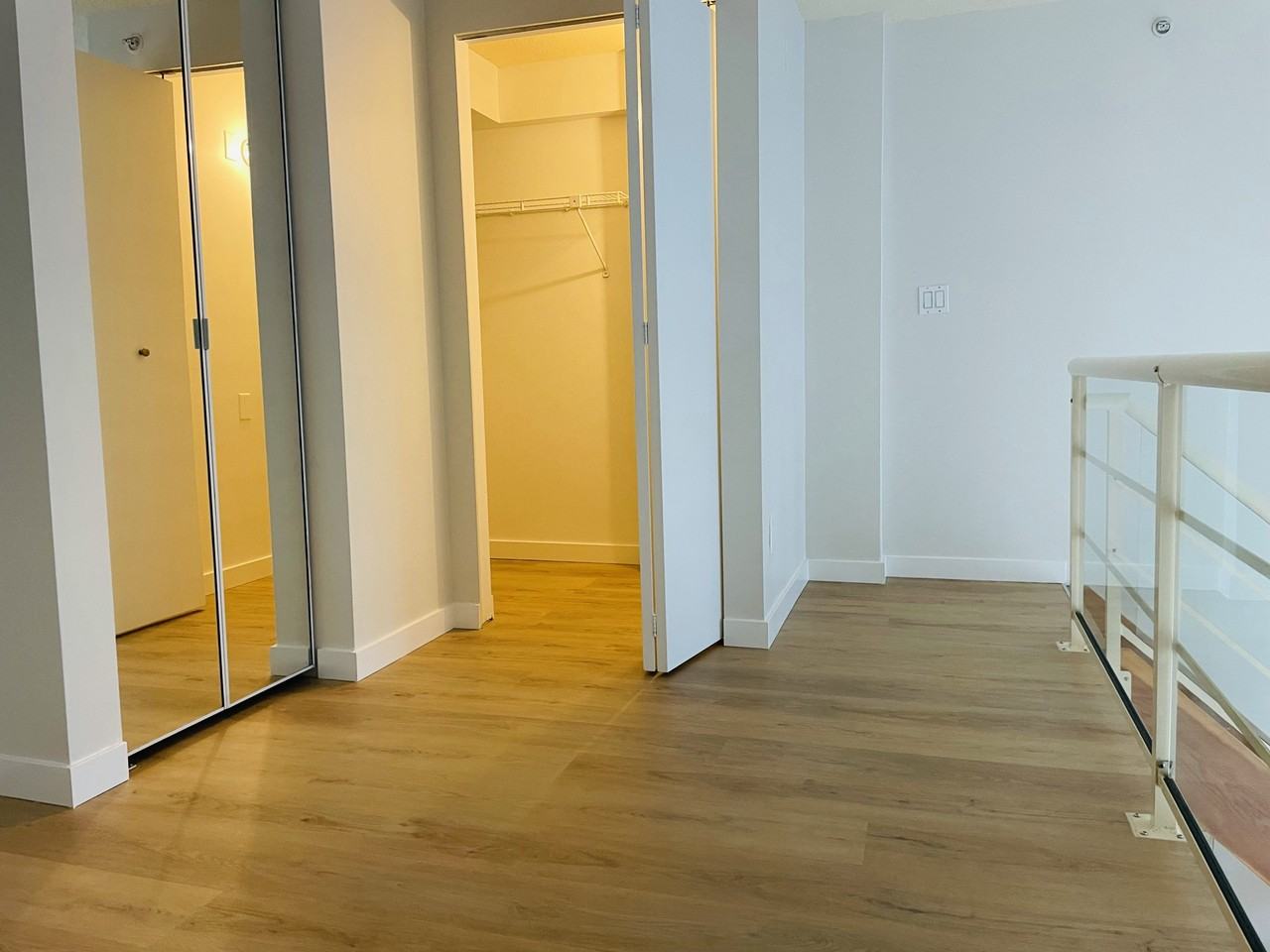 935 Seymour Street - Photo 6 of 12