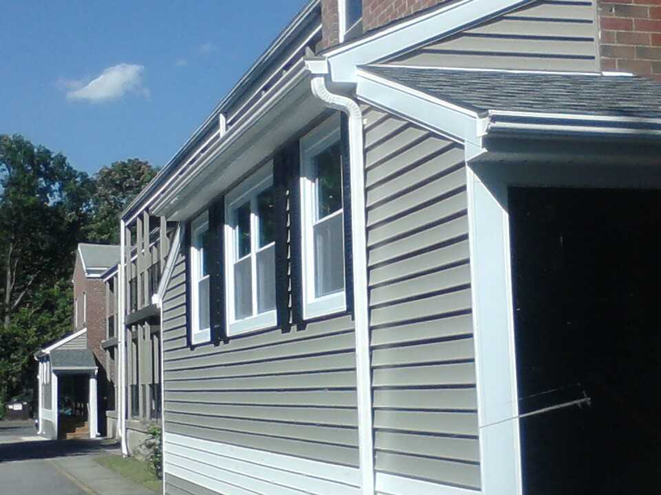 44 Silver Lane - Photo 3 of 3