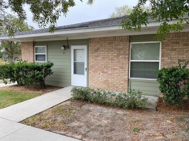 Hillwood Apts - Photo 3 of 5