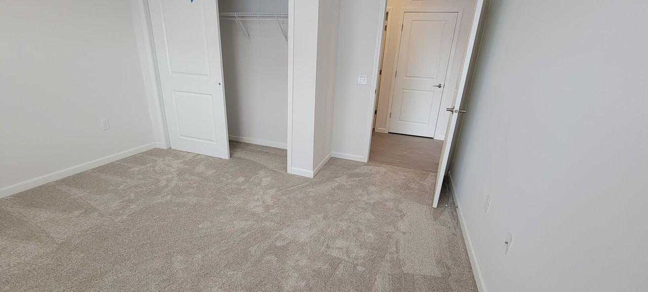 Hidden Creek Apartments - Photo 6 of 32