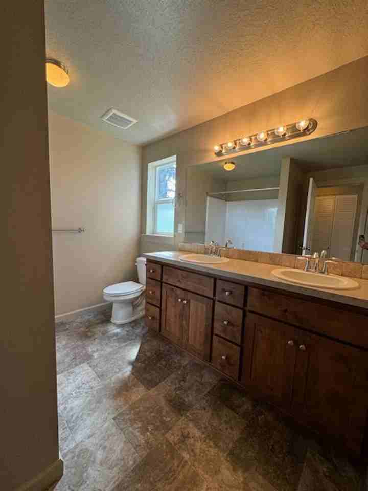 230 Taylor St - Photo 5 of 14