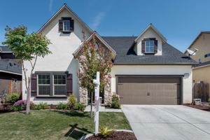 featured image of 6187 E Pontiac Way