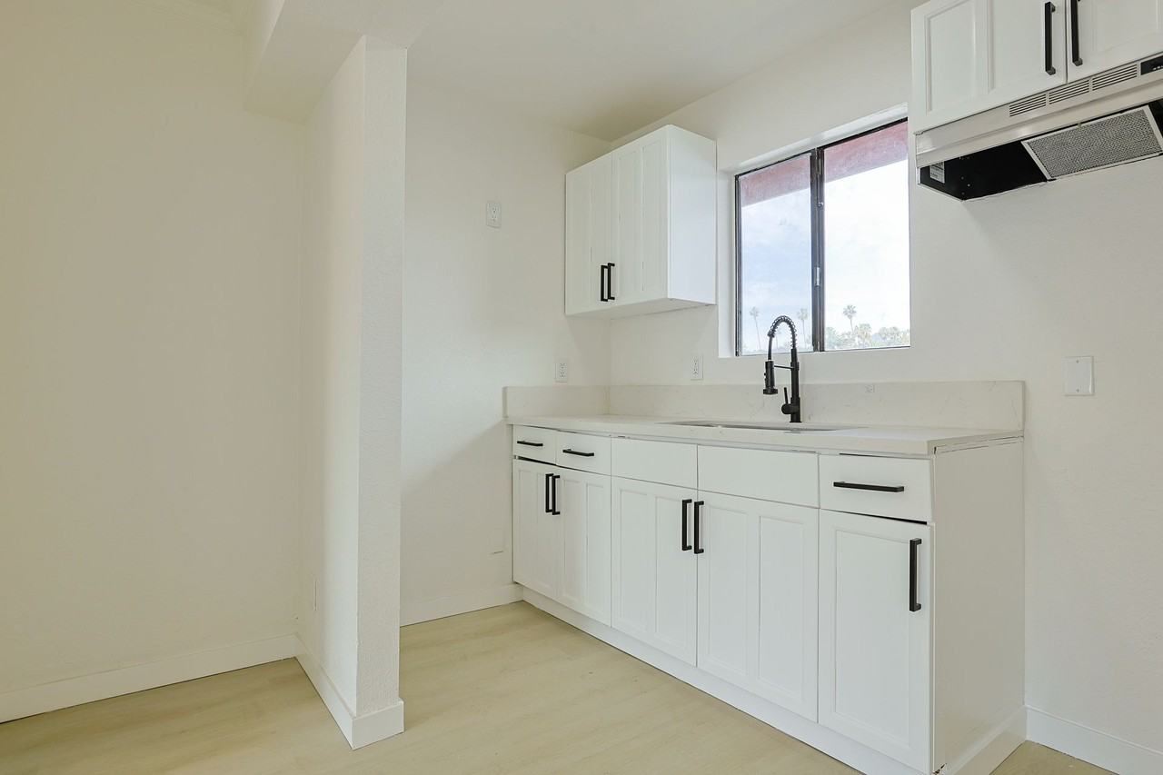 Desirable Hollywood Location near Griffith Park! - Photo 5 of 17