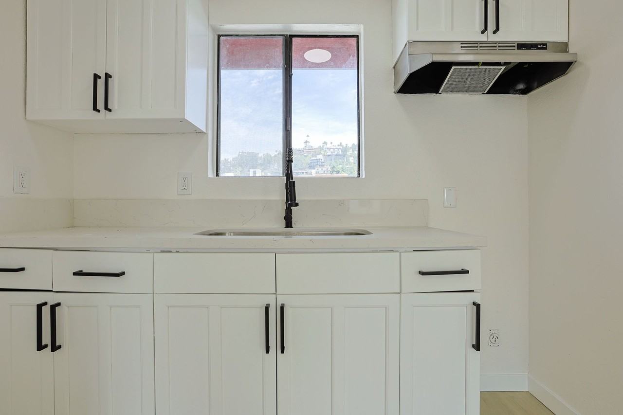 Desirable Hollywood Location near Griffith Park! - Photo 6 of 17