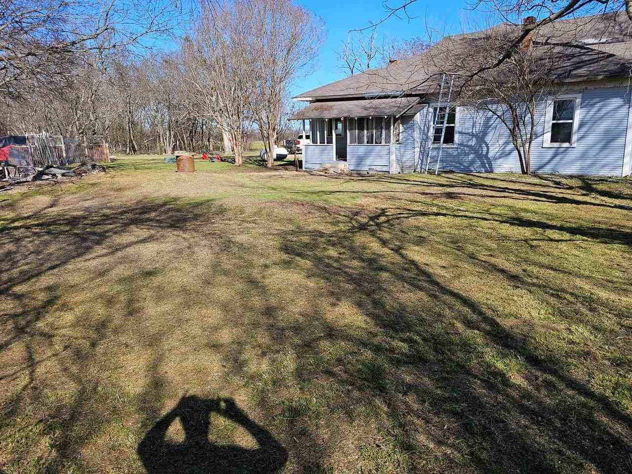 2454 - Photo 3 of 28