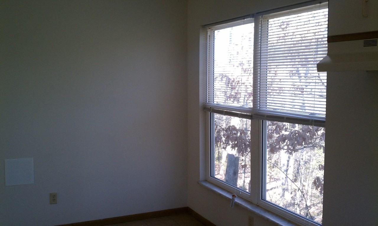 221 Baker St - Photo 3 of 10