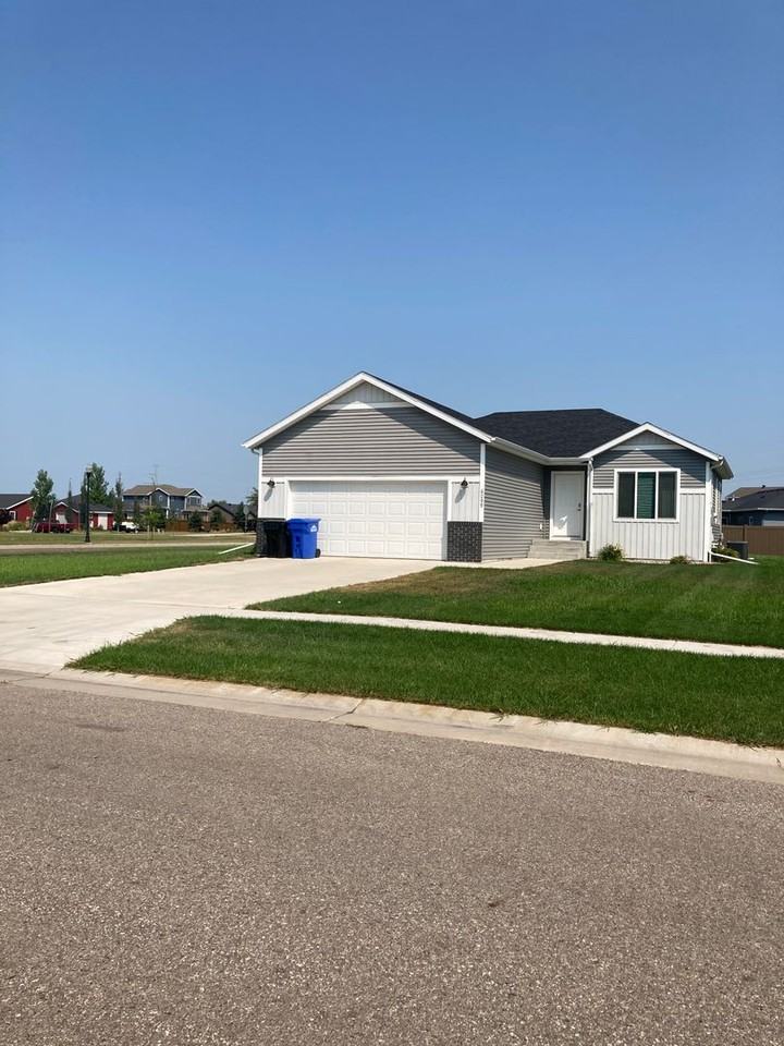6099 Autumn Dr S - Photo 2 of 12
