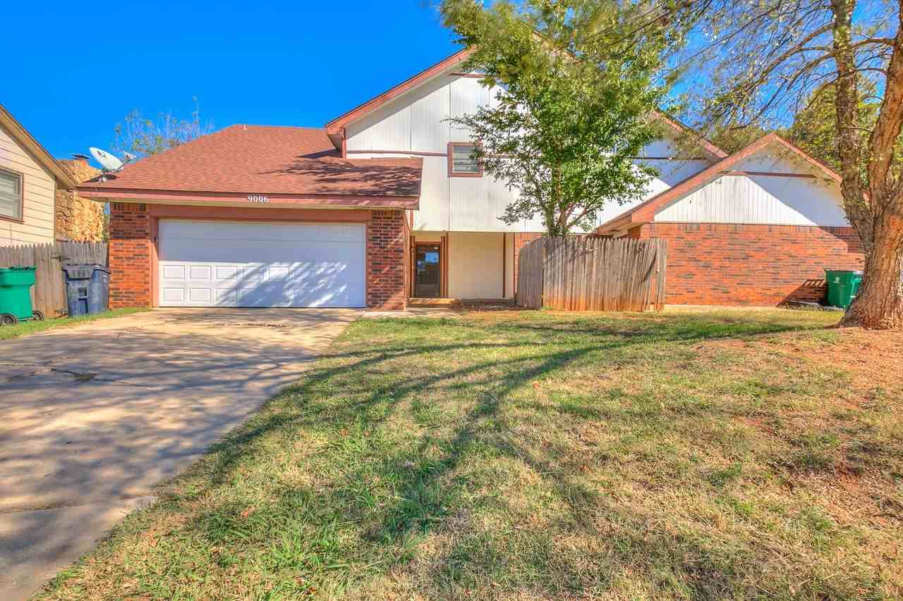 9006 N Rockwell Dr - Photo 5 of 39
