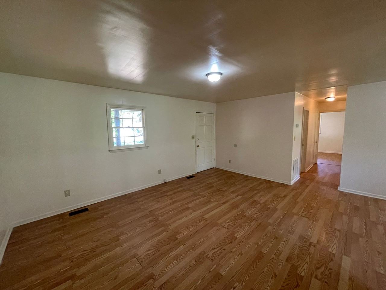 308 N Carpenter St - Photo 3 of 12