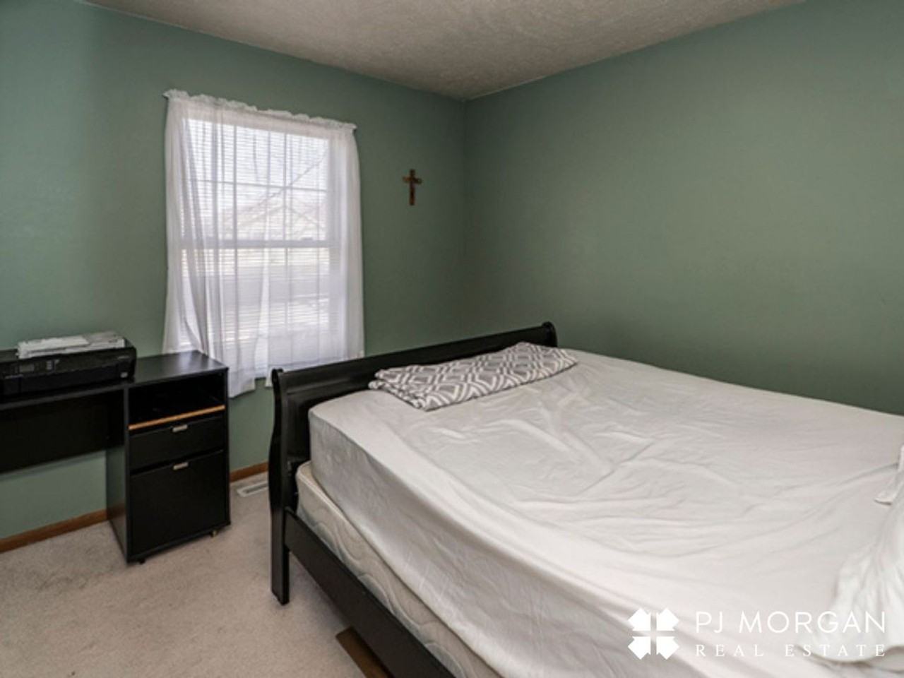 17729 Olive St - Photo 7 of 10