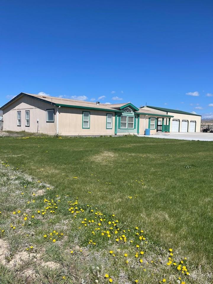 5470 Paiute Ave - Photo 2 of 19