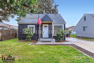 315 Nw Dennis Ave - Photo 1 of 1