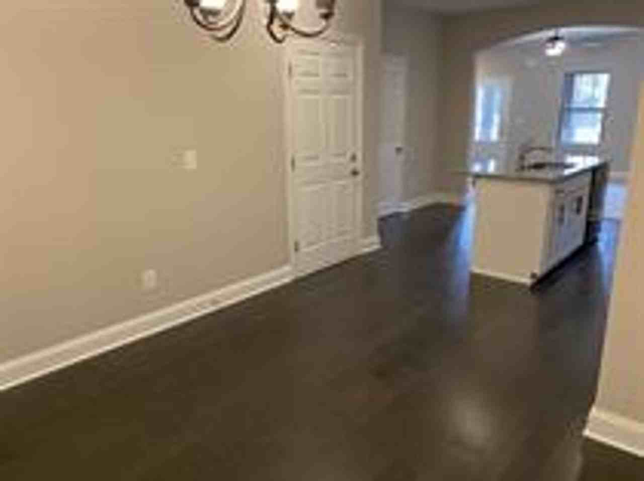 247 Claremont Ct - Photo 6 of 21