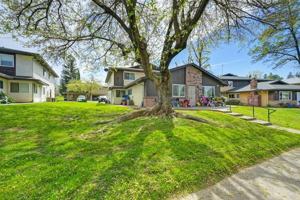 featured image of 3763 Sapphire Dr #3