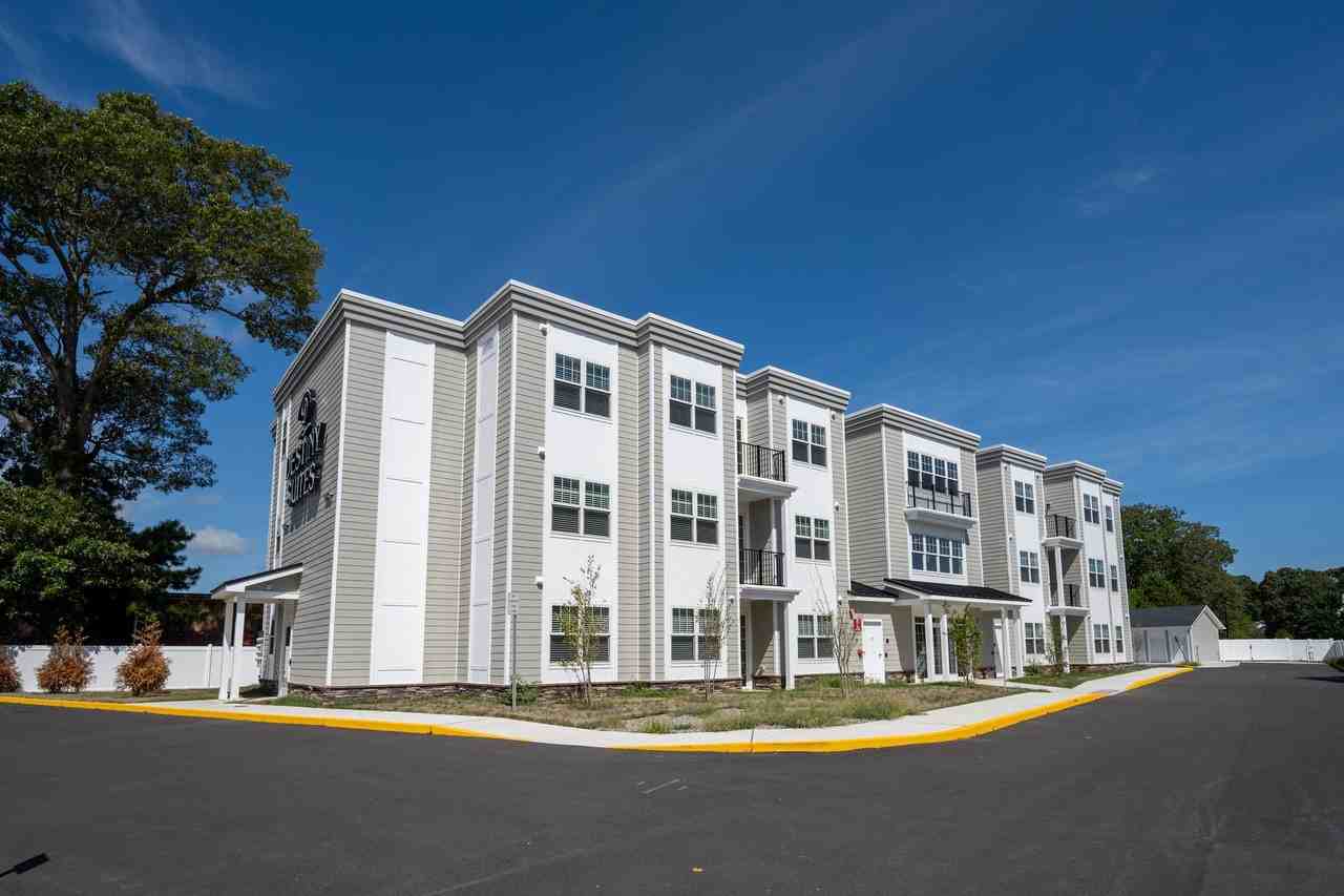 DESTINY SUITES - Photo 5 of 50