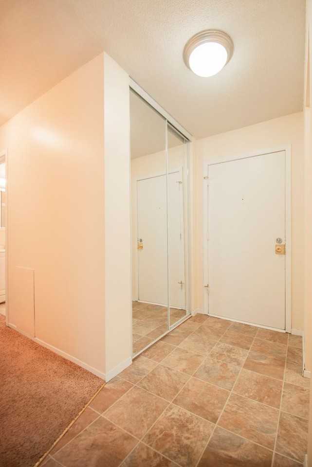 Excelsior Manor Apartments - Photo 7 of 27