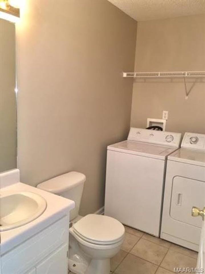 218 Foxchase Ln - Photo 4 of 10
