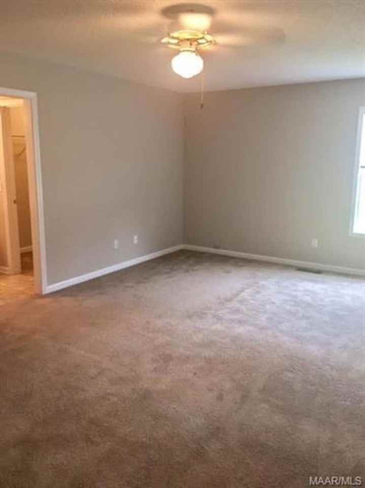 218 Foxchase Ln - Photo 6 of 10