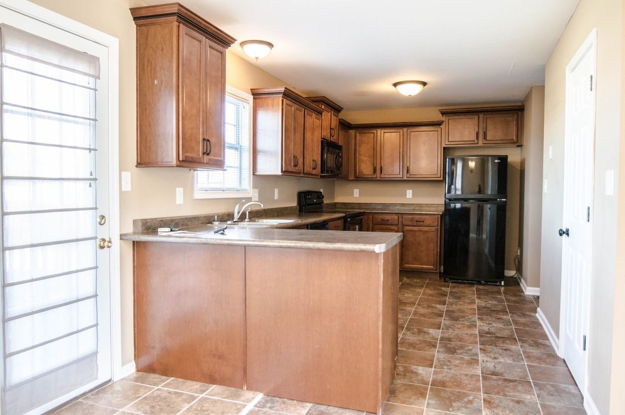 551 Fox Trot Dr - Photo 7 of 16