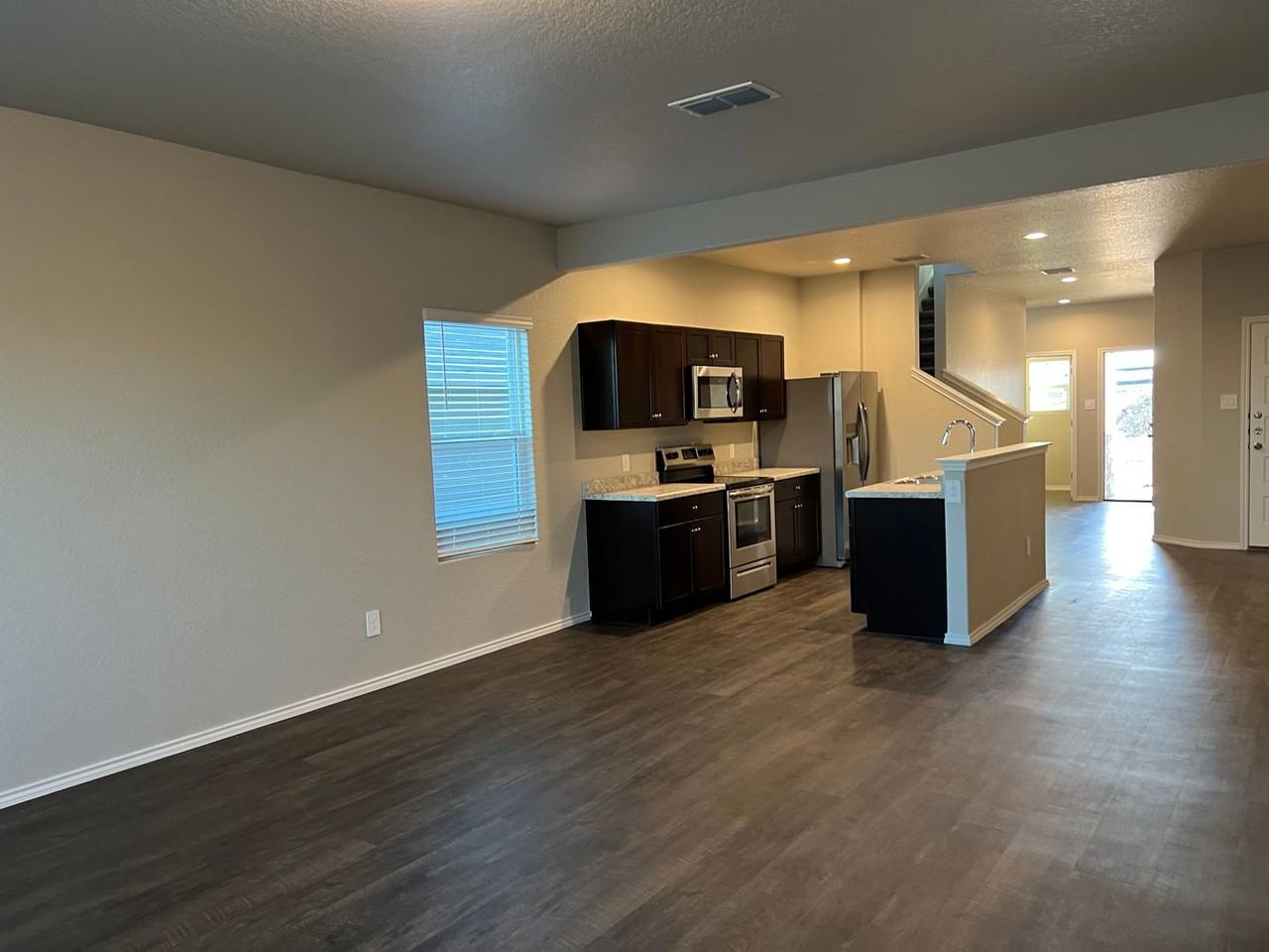4215 Asher Aly - Photo 5 of 27