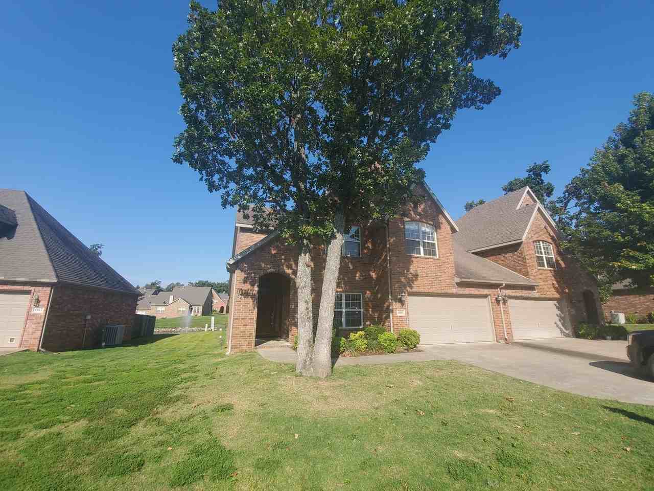 4083 N Zion Valley Dr - Photo 2 of 17